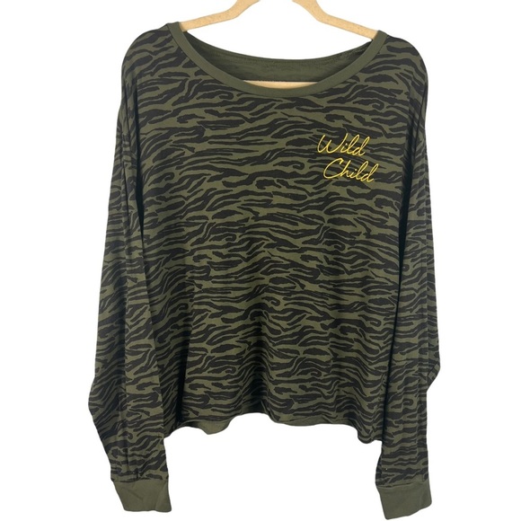 Grayson Threads Wild Child Graphic Pullover Long Sleeve Top Animal Print Size L - Picture 2 of 8